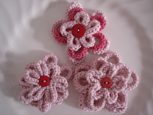 Loop Flower Brooch photo 2