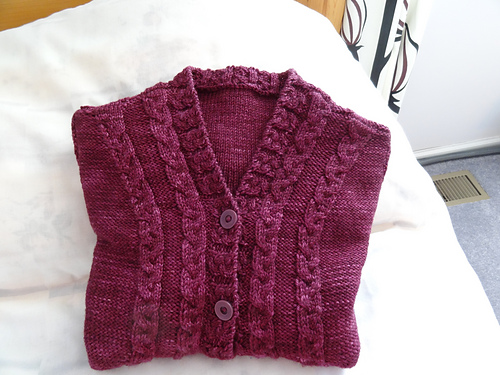 #17 Cable Cardigan 다른 모습 1