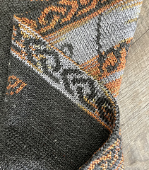 Eye of Sauron Double Knit Blanket showing top Kitchener stitch edge