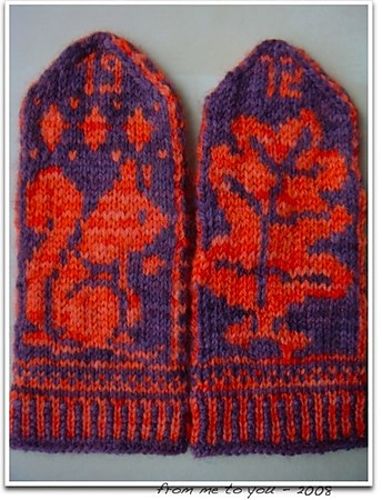 Squirrel and Oak Mittens photo 5