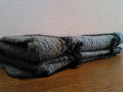 Estuche para agujas y gachillos/ Felted Cozy for needles and hooks photo 5