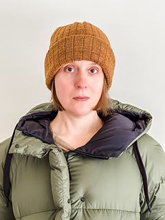 Summit 5+1 in Catskill Merino Lace in Cappuccino, size C on a 22 in (56 cm) head