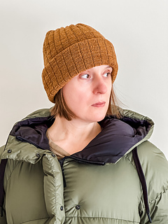 Summit 5+1 in Catskill Merino Lace in Cappuccino, size C on a 22 in (56 cm) head