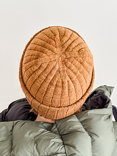 Summit 5+1 in Catskill Merino Lace in Cappuccino, size C on a 22 in (56 cm) head