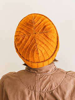 Summit 1+5 in Catskill Merino Lace in Turmeric, size C on a 22 in (56 cm) head