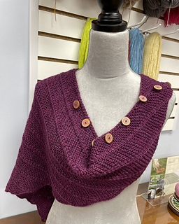 Only 3 buttons fastened