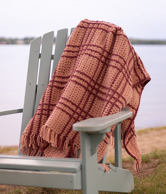 Ravelry Heritage Plaid Blanket pattern by Kaitlin Barthold