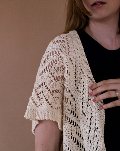 Ravelry: Diamond Lace Ruana pattern by Kaitlin Barthold