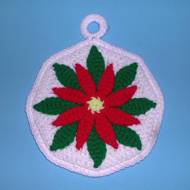 Ravelry Christmas Poinsettia Potholder C110 pattern by Terry Hoffman