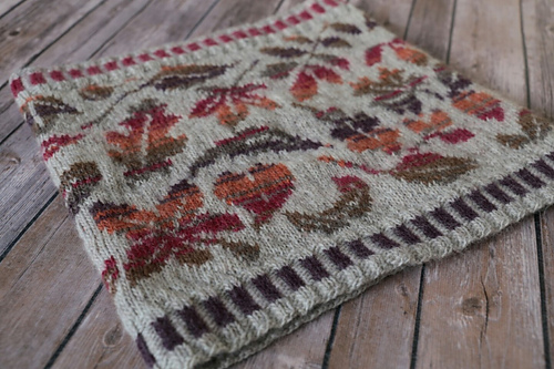 Falling leaves cowl - 