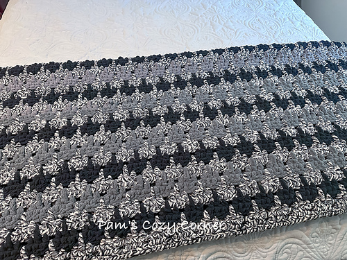 Ravelry: Easy Chunky Blanket His & Hers pattern by Pamela Kuloba