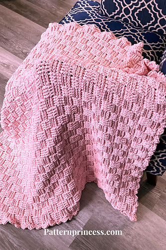 Blush Glam Chunky Blanket
