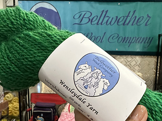 worsted (thick/thin, knits like aran)