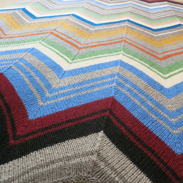 Ravelry peggity's Missoni Inspired Chevron Blanket