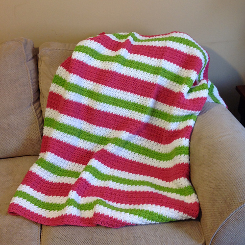 Ravelry pekeapoomom's Pink and Green Baby Blanket