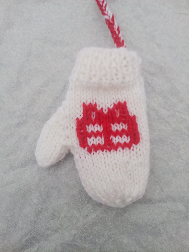 Christmas Mitten Ornament photo 4