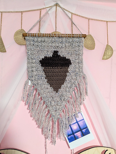 Heroic Acorn Mini Wall Hanging photo 3