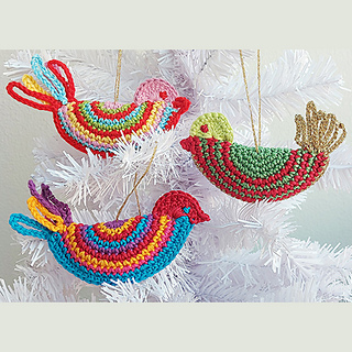 3 crochet birds