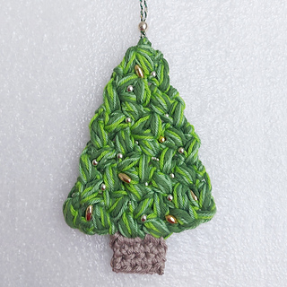 Beaded tree Christmas ornament