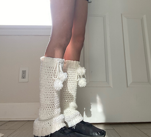 Snøfylt Flare Leggvarmere med Pom Poms - Piper Davis