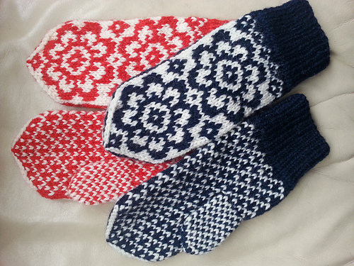 Selbu Flowers (Mittens) photo 5