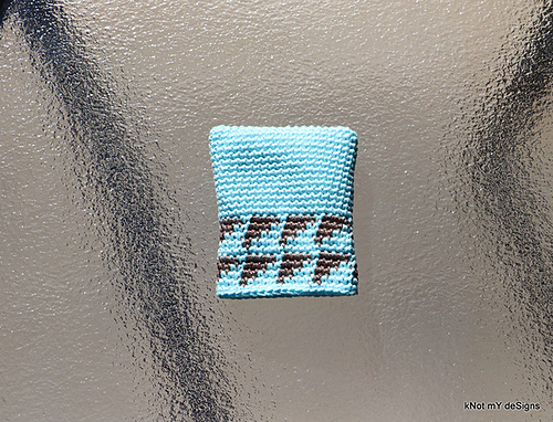 Triangled Lens Pouch photo 2