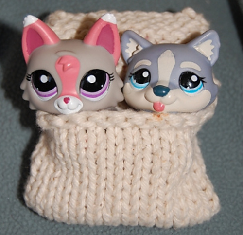 Littlest Pet Shop Mini Sleeping Bag photo 1