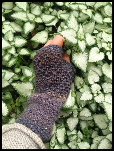 Micira mitts photo 1