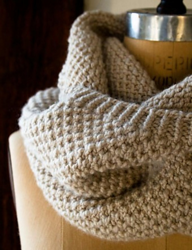 Ravelry: Classic Cowl pattern by Purl Soho