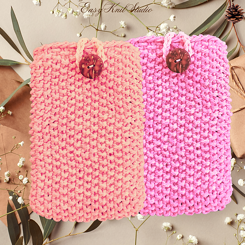 Knitted smartphone Case