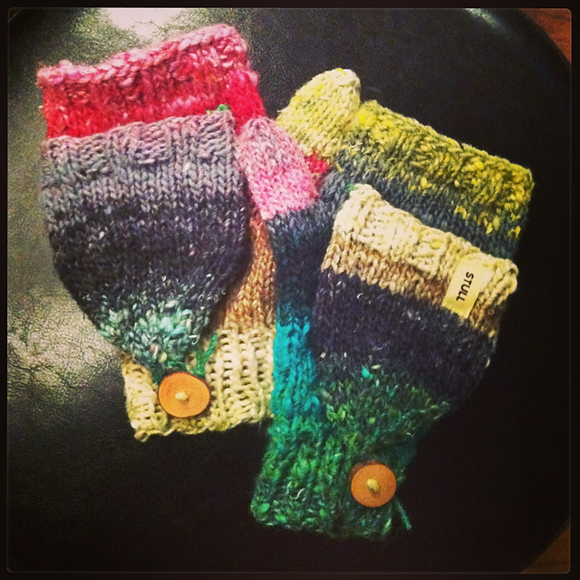 Ravelry Convertible Mitts pattern by Stull Knits