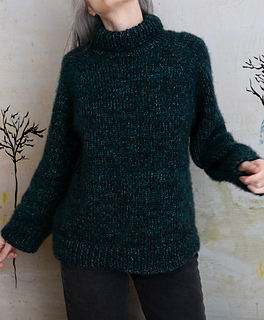 Size S, with a smaller gauge. 15 cm/6 in Ease at the bust.