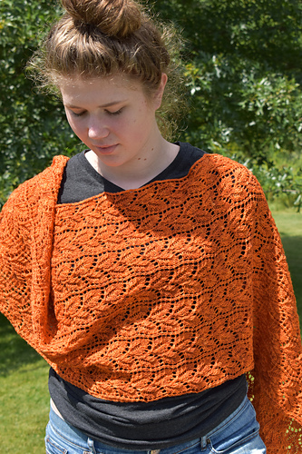 Falling Leaves Lace photo 1