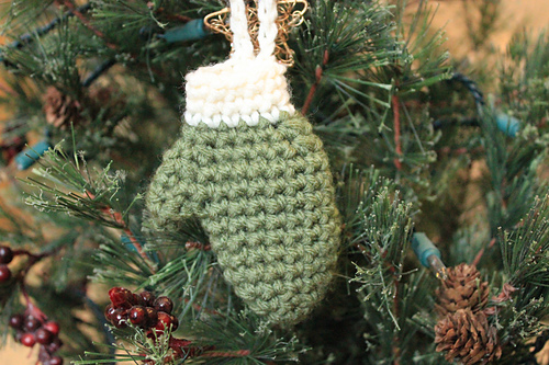 Mini Mitten Ornament photo 5