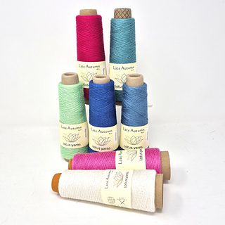 "Late Autumn" von Lotus Yarns