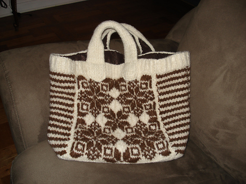 Felted Snowflake Tote photo 2