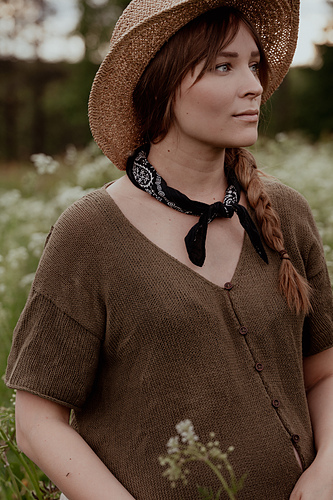 Ravelry: Tuomi Tee pattern by Ronja Hakalehto