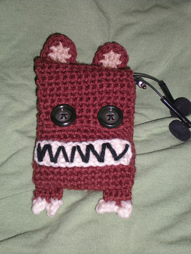 Castle Crashers Burly Bear MP3 Player Cozy photo 1