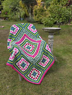 "Bright" Motif Throw