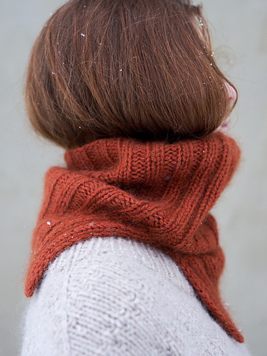 Ravelry: Ruke Forest Neckwarmer pattern by Neringa Ruke