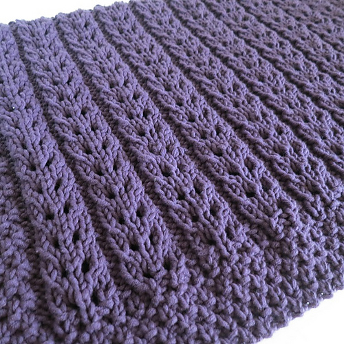 Ravelry La baby blanket de Lou pattern by Alice Madehere