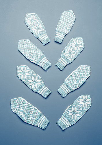 Tema42-25 Selbu votter - Sandnes Garn