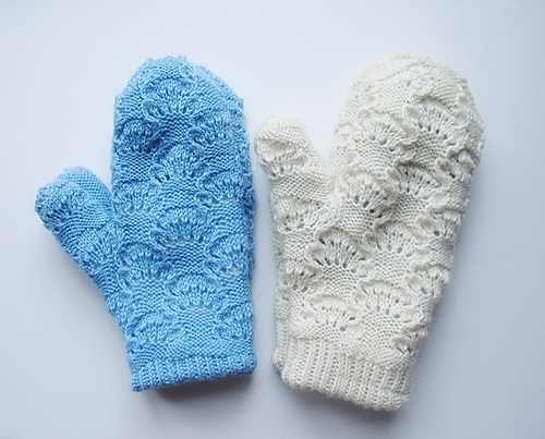 Cloud Mittens photo 1