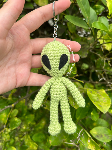 Crochet alien