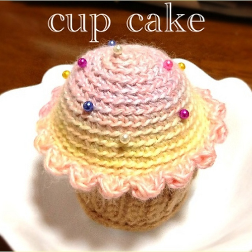 Cupcake Pin Cushion photo 2