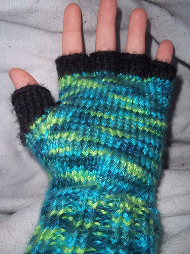 Witching Hour Fingerless Gloves photo 4