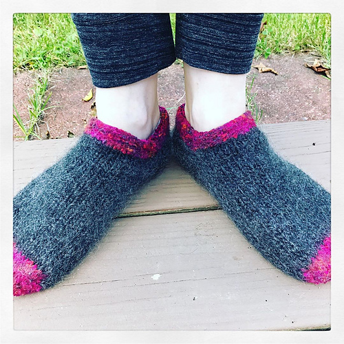 EZ to-needle felted slipper pattern - byKniftyPatterns