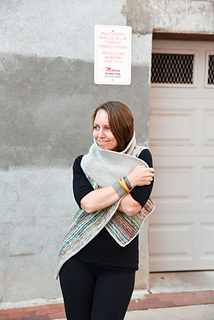 Shana is wearing a Size 1, which fits her with a bit of positive ease (35" full bust).