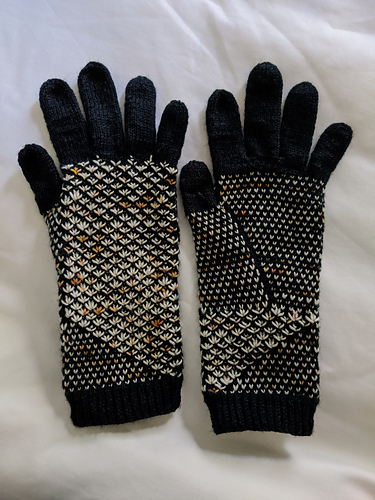 Ravelry: Candy Bar Gloves pattern by Dolly Laishram Bhardwaj