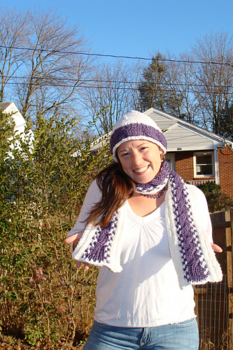 Center of Attention hat and scarf set photo 1